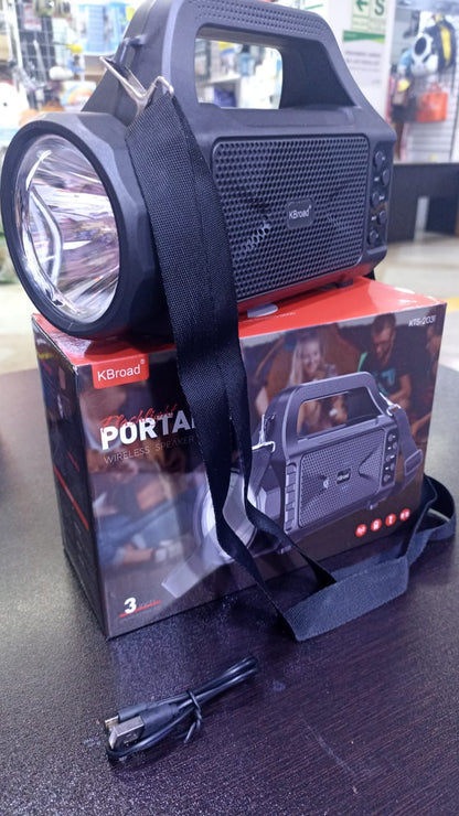 PARLANTE LINTERNA CON PANEL SOLAR