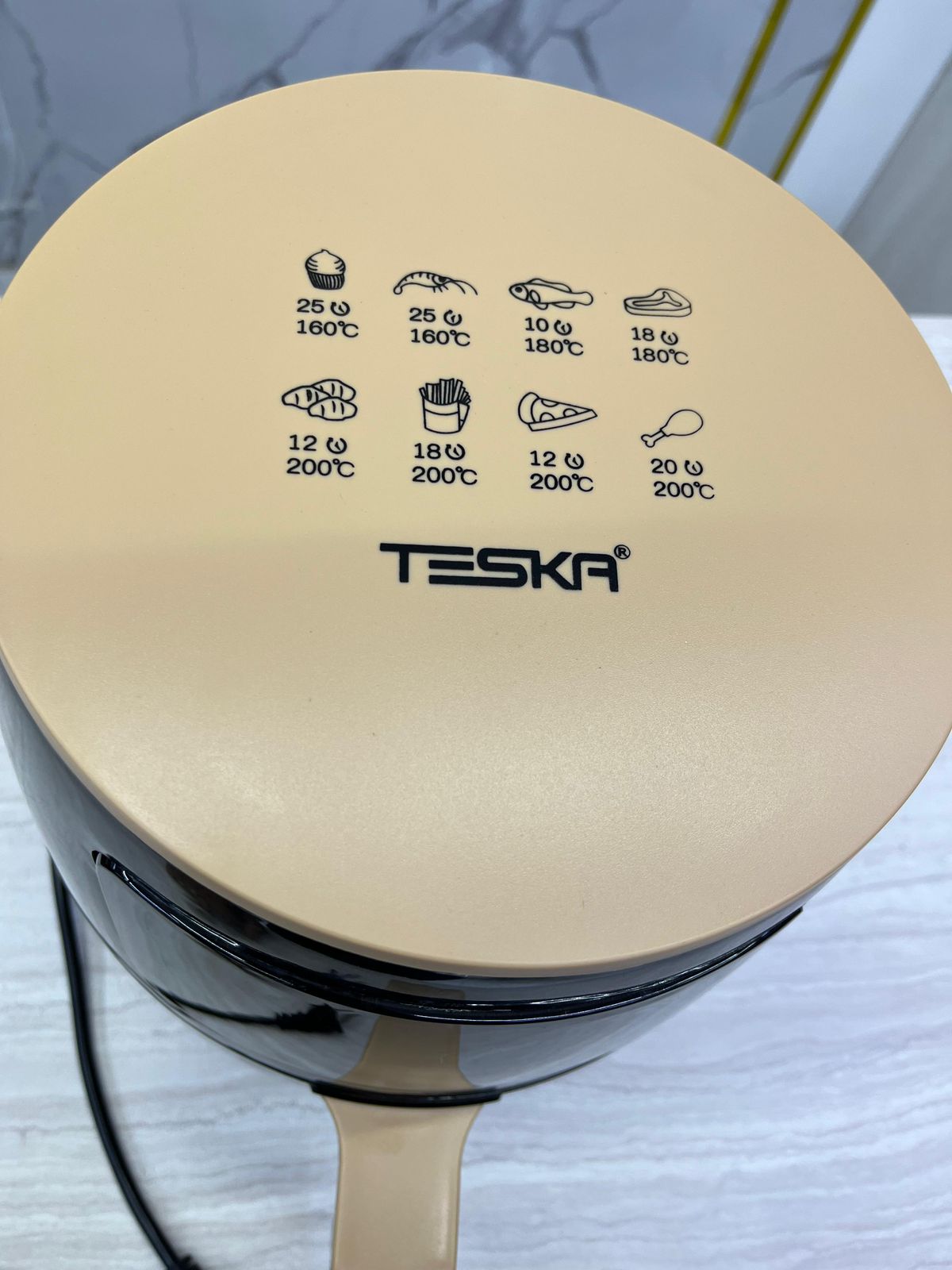 Freidora de Aire Premium 6Lts.